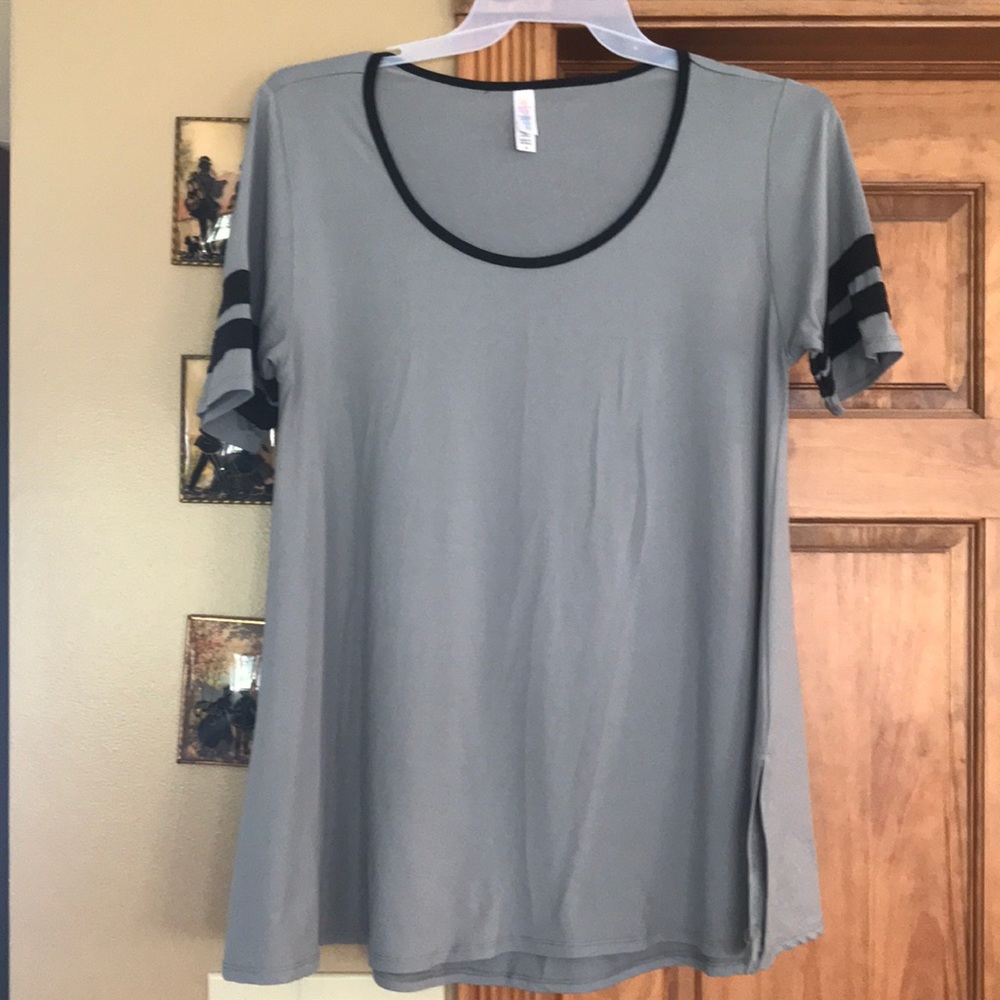 Lularoe perfect t size m